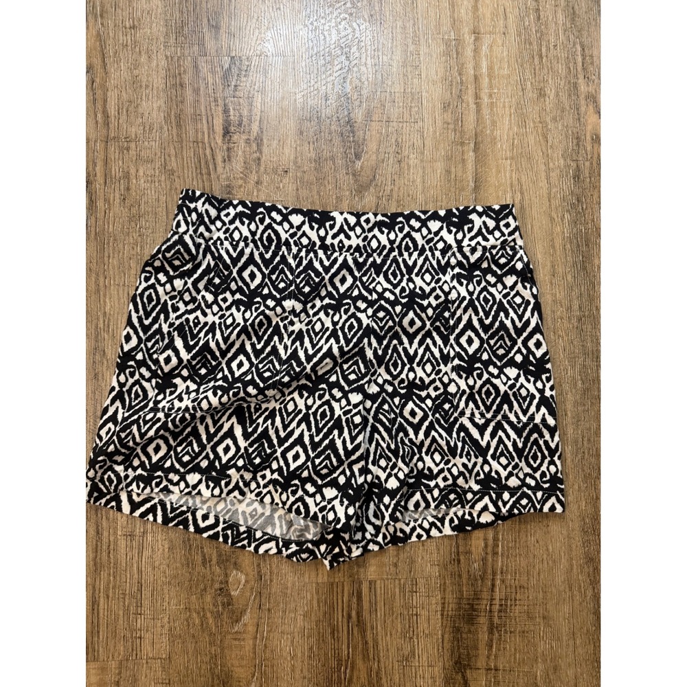 Wildfox Womens Black White Geometric Ikat Diamond Rayon Shorts Size L High Waist